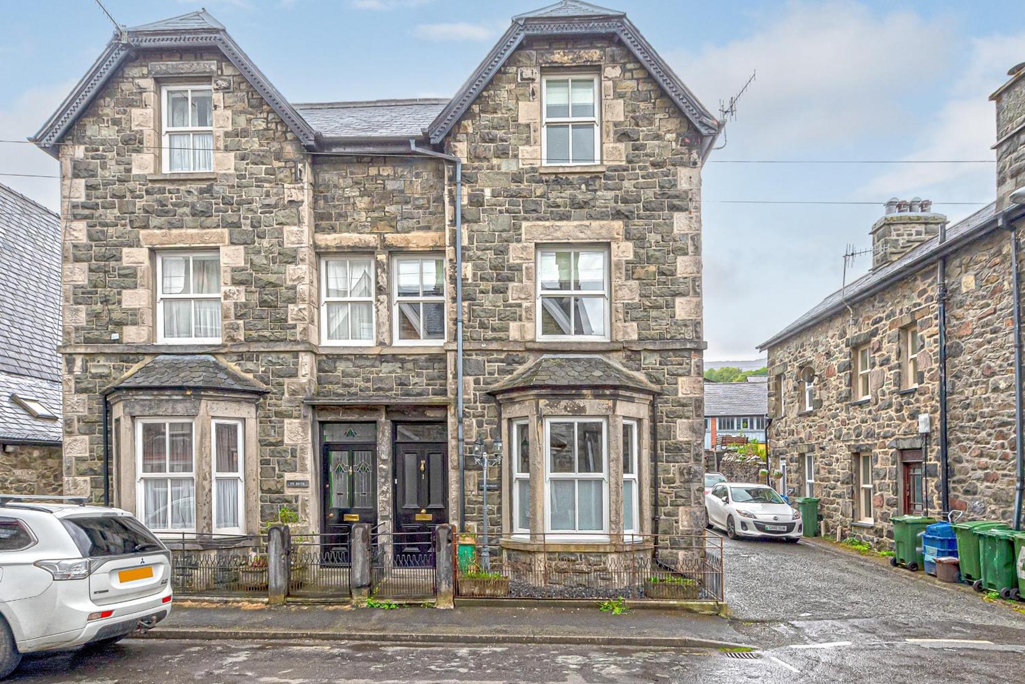 Character Townhouse In Town Centre & Superb Views Villa Dolgellau Exterior photo